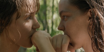 Kaj ti je deklica (Little Trouble Girls) - Foto: Spok Films