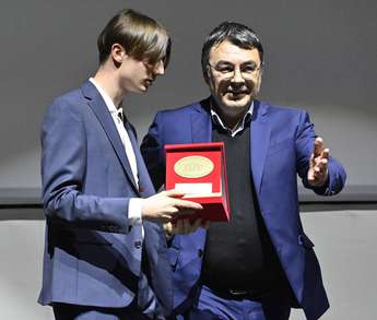 Posthumna podelitev nagrade za življenjsko delo montažerju Andriji Zafranoviću. Nagrado je preje…