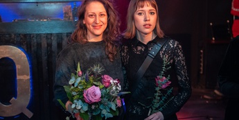Urška Djukić in Jara Sofija Ostan na premieri na Berlinalu leta 2025: Foto Tobias Rücker