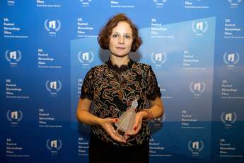 Hanna Slak, prejemnica nagrade vesna za najboljšo režijo, pri filmu RUDAR. Foto: Matjaž Rušt.
