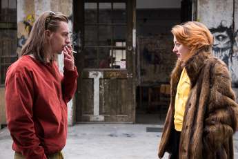 Prasica, slabšalni izraz za žensko  - Foto: Saša Huzjak