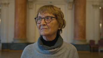 Ingrid von Oelhafen – Zajeti v izviru - Slovenski otroci Lebensborna – Foto: Bela film
