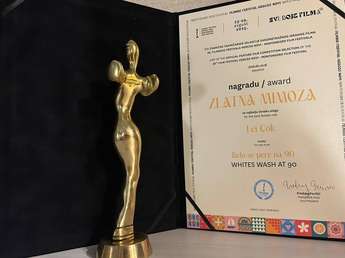 Nagrada - Foto: Festival v Herceg Novem