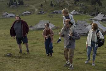 Skriti ljudje - Foto: Vertigo Ljubljana