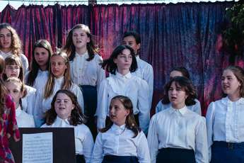 Ida, ki je pela tako grdo, da so še mrtvi vstali od mrtvih in zapeli z njo - Foto: Temporama