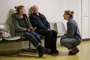 S pogledom na morje (Maruša Majer, Iztok Drabik Jug in Katarina Morano) - Foto: Matjaž Rušt