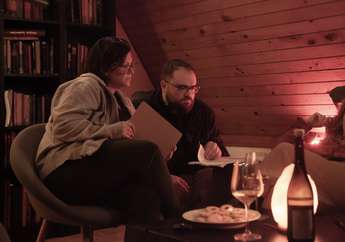 Zemljo krast (Iza Strehar in Žiga Virc) - Foto: Lilit